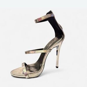 Right shoe only, Qupid Metallic Silver Strappy Heels